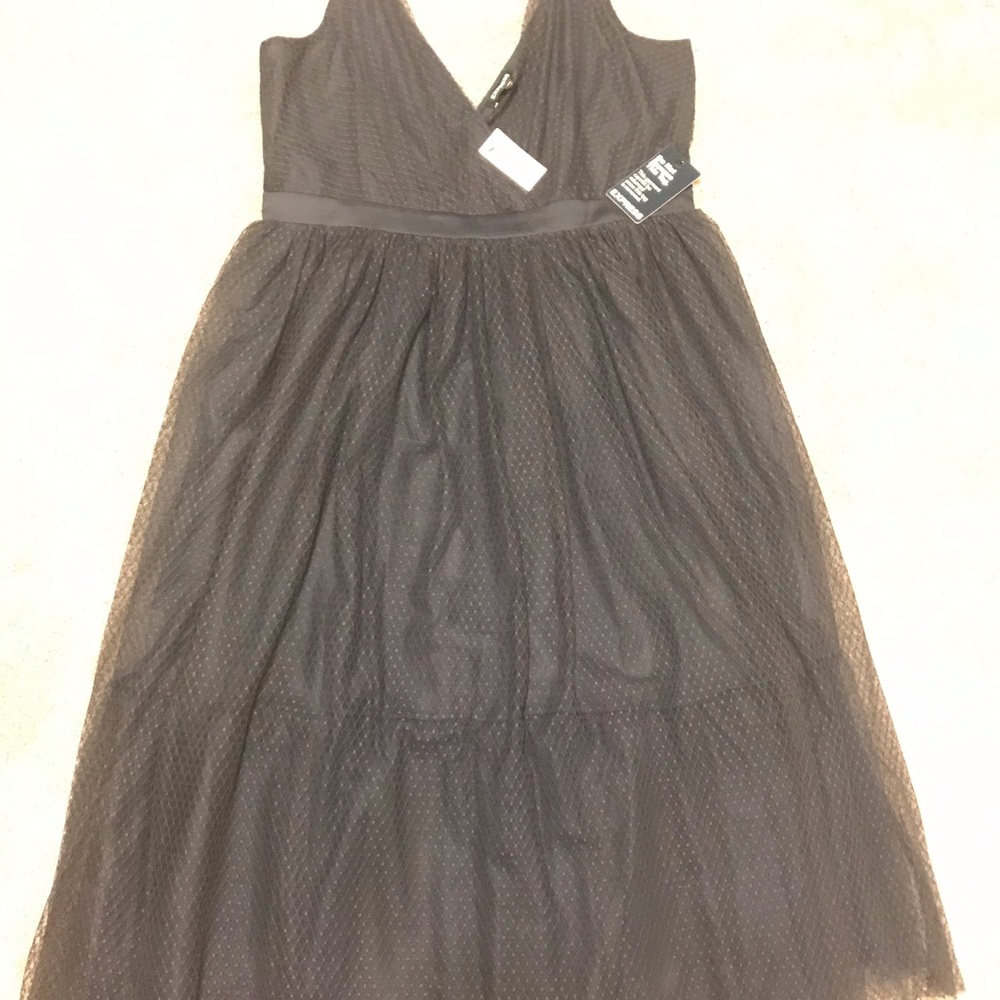 EXPRESS PARTY DreSs